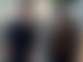 FÜR DEMOKRATIE UND MENSCHLICHKEIT