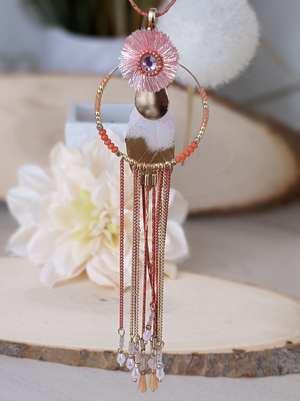 Miniature : collier, sautoir saumon