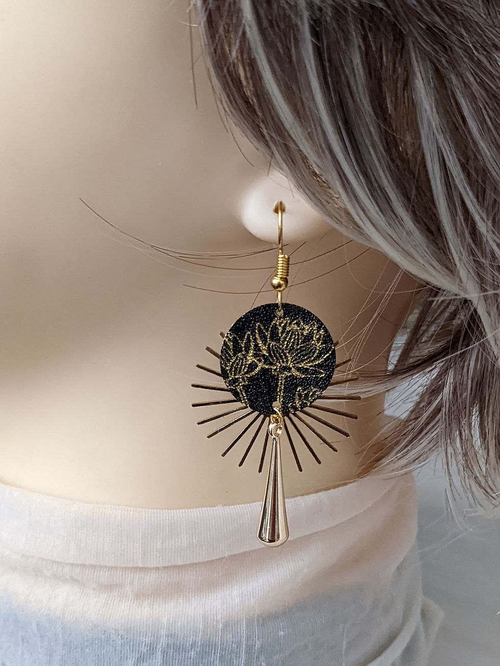 Miniature : boucles d'oreilles dorées et noires pendentif soleil