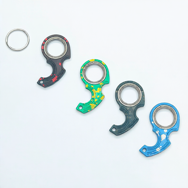 Aluminium keychain fidget spinner in green, red, blue and grey