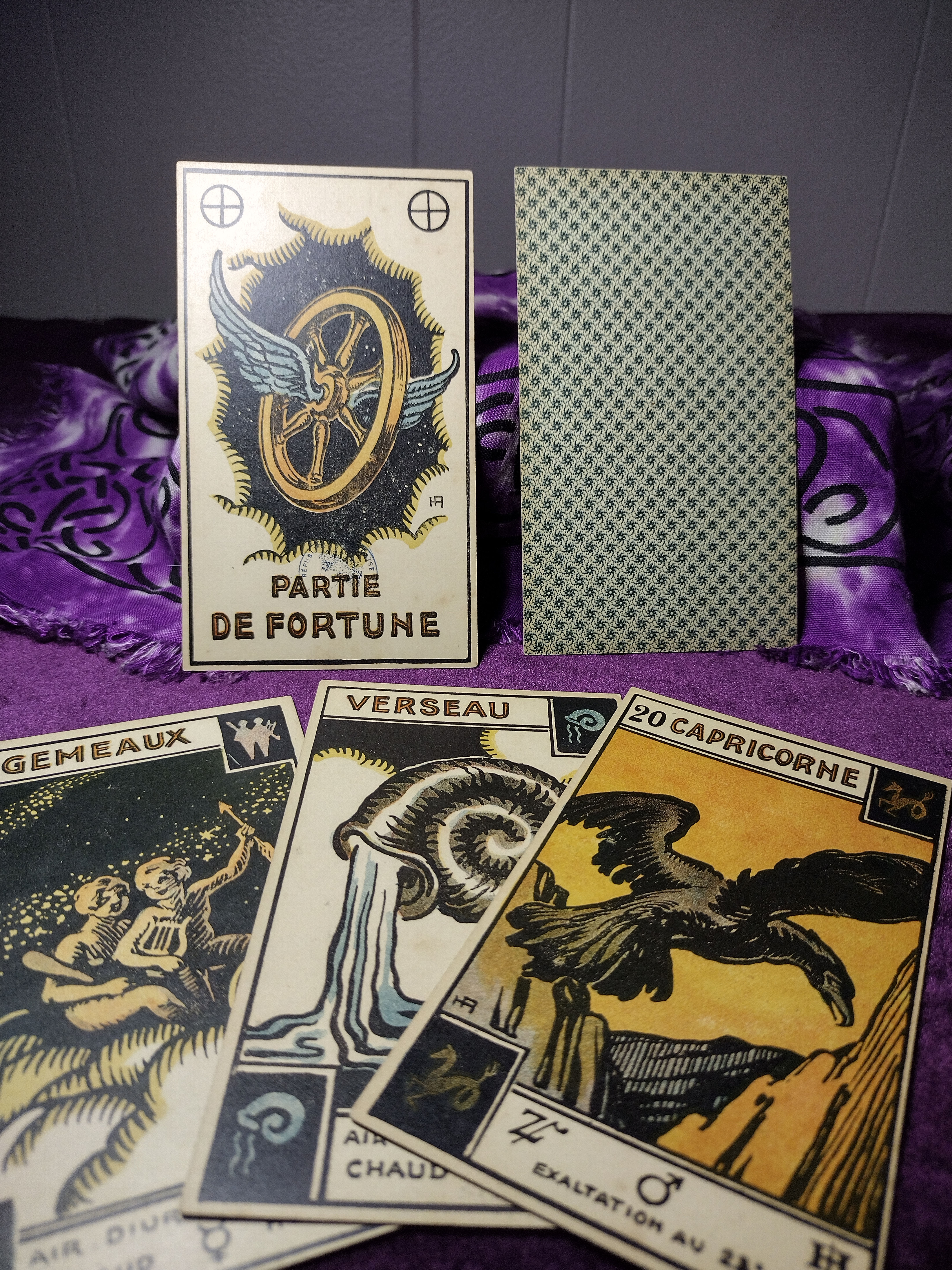 Astrologique 1st edition with stamp no box