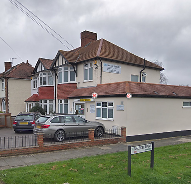 97 Warren Dr S, Surbiton KT5 9QD
