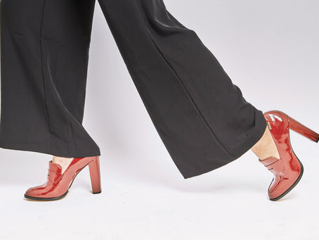 5 Stylish Ways to Wear Women's Flowing Pants This Summer
