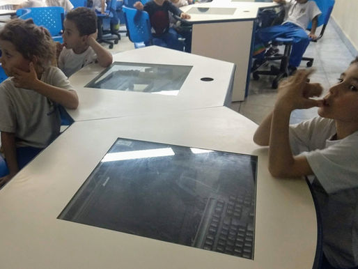 Infantil V A - Escolha dos grupos de trabalho (Projeto pequenos engenheiros)