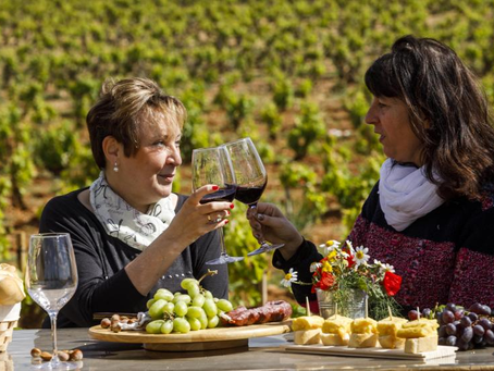 Combinar el turismo gastronómico con el enoturismo