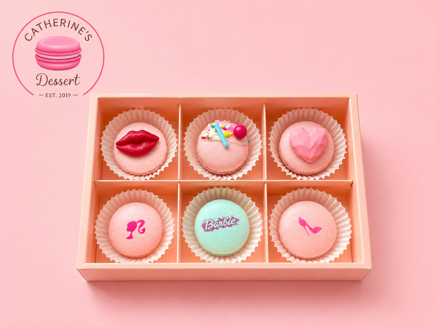 Happy gift box of assorted 6 macarons Barbie theme