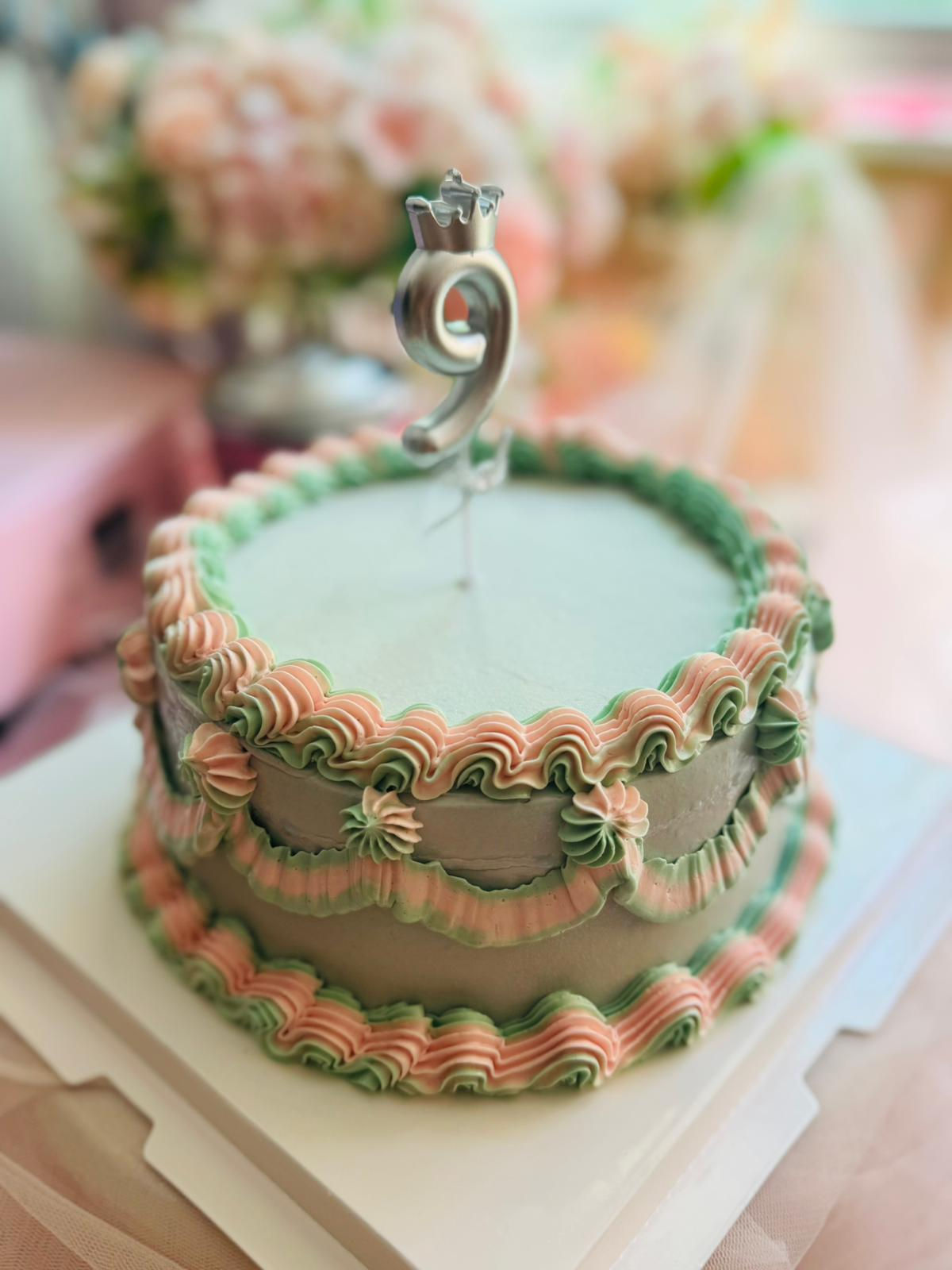 Vintage cake6 inchese greenpink