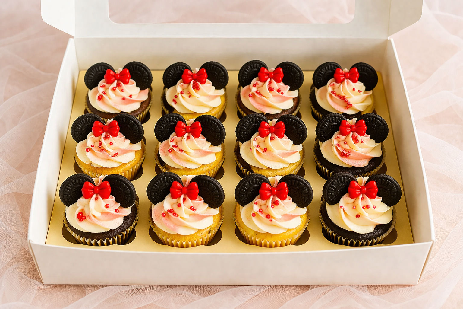 Dozen mini Cupcake Mickey theme
