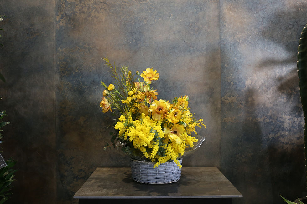 サムネイル： 季節の花で作る おまかせアレンジ
