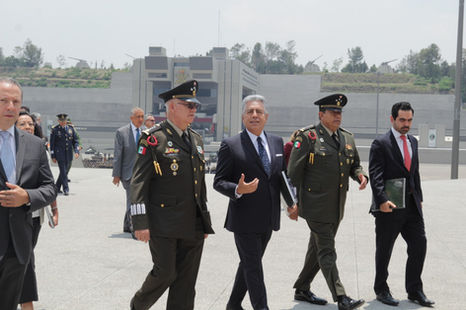 Titulares de Canaco y Sedena se reúnen para unir esfuerzos a favor de la competitividad del país
