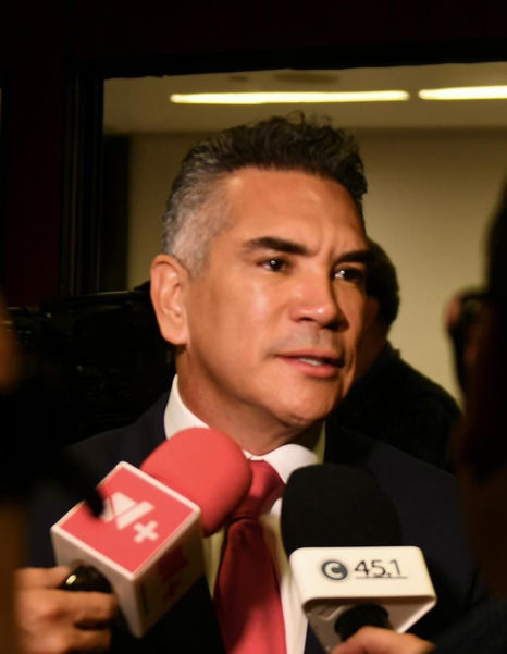 Alejandro Moreno asegura que elección de nueva fiscal de la república es una simulación