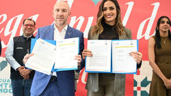 Alessandra Rojo de la Vega firma convenio con CANIRAC para impulsar desarrollo económico y turismo rumbo al mundial 2026