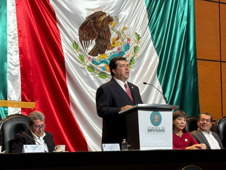 Pedro Haces rinde su primer informe de actividades como diputado de morena