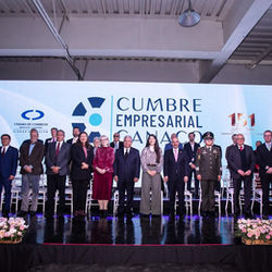Se inaugura la Cumbre Empresarial Canaco 2025; llaman a fortalecer PYMES, combatir informalidad y enfrentar desafíos económicos en unidad