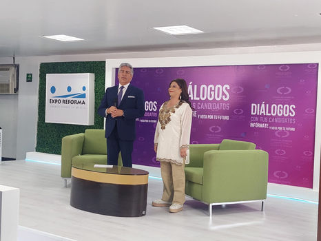 Clara Brugada participó en "diálogos con tus candidatos” en CANACO, dio a conocer sus propuestas para la capital