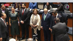 Comisión Permanente ratifica a nuevos embajadores; oposición cuestiona nombramiento de Roberto Lazzeri para Estados Unidos