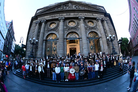 Tradiciones culturales de la CDMX quedarán plasmadas en la Constitución Política capitalina