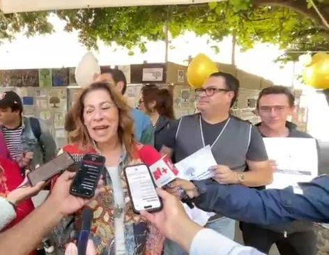 Vecinos festejan la declaratoria en la Gaceta de la CDMX, del árbol centenario “Laureano” patrimonio de la capital