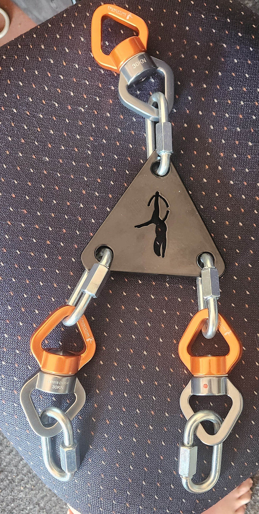 Thumbnail: Aerial Chains