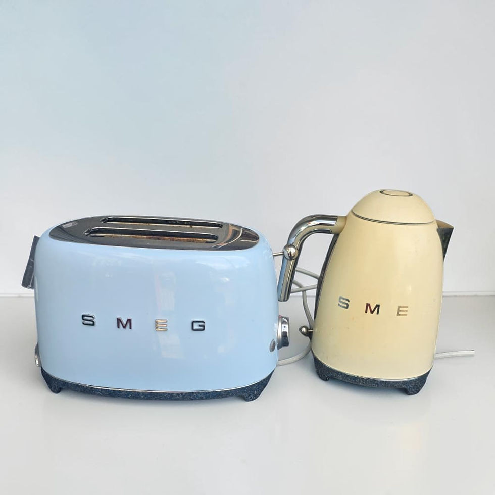 Smeg 50's Retro Style 2-slice Toaster & Electric Kettle Set AU$150