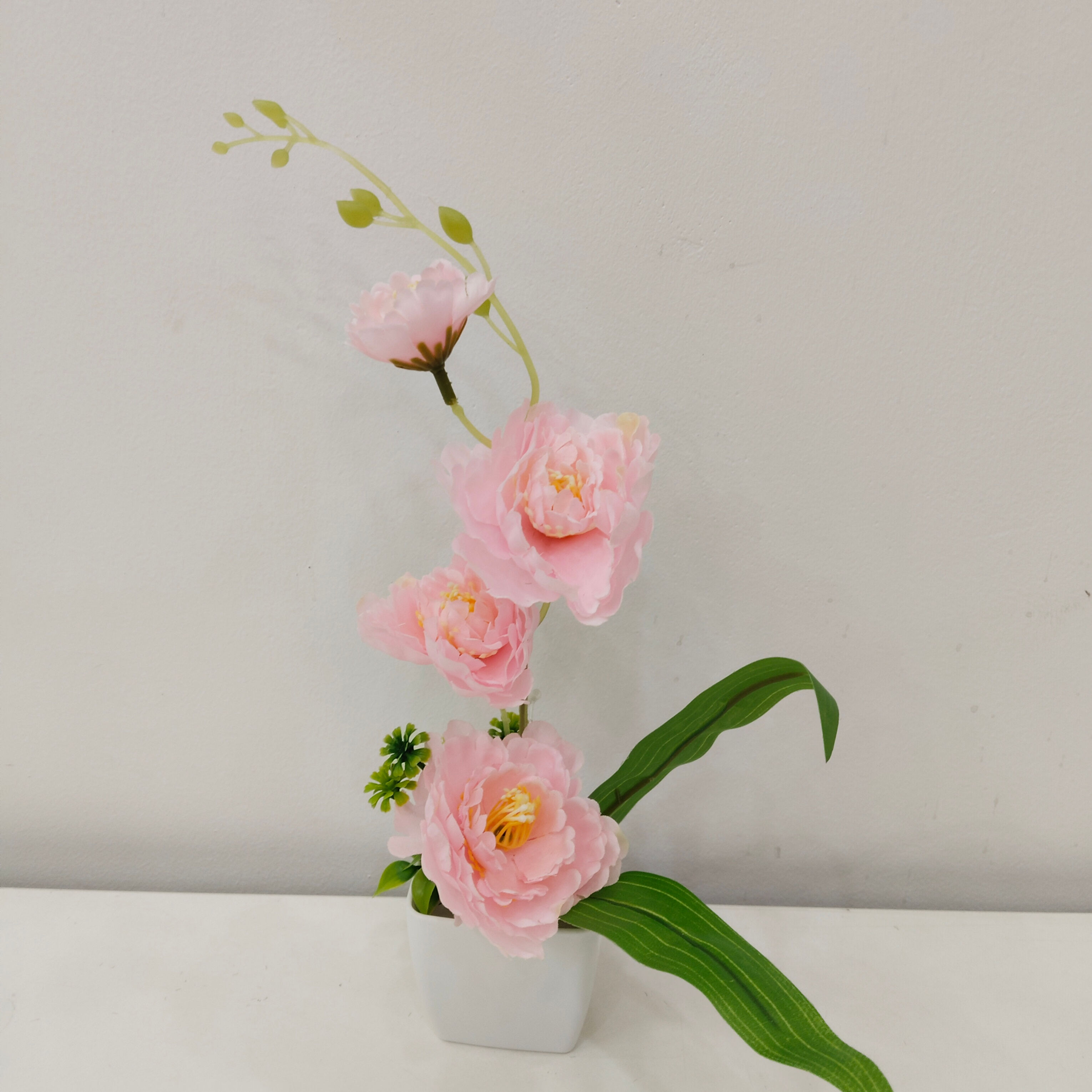 Artificial flower 