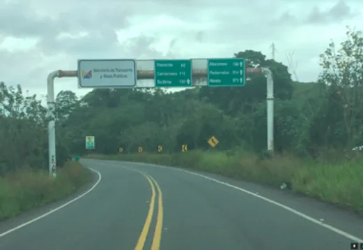 corredor esmeraldas ecuador.webp