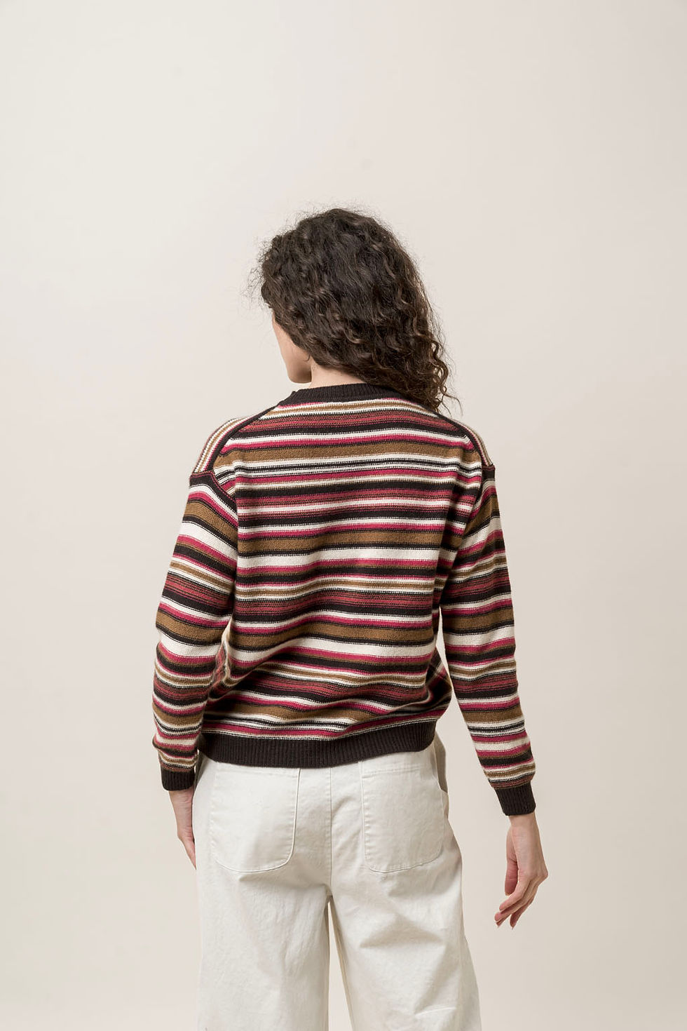 Thumbnail: ROUND NECK PULLOVER - 2534