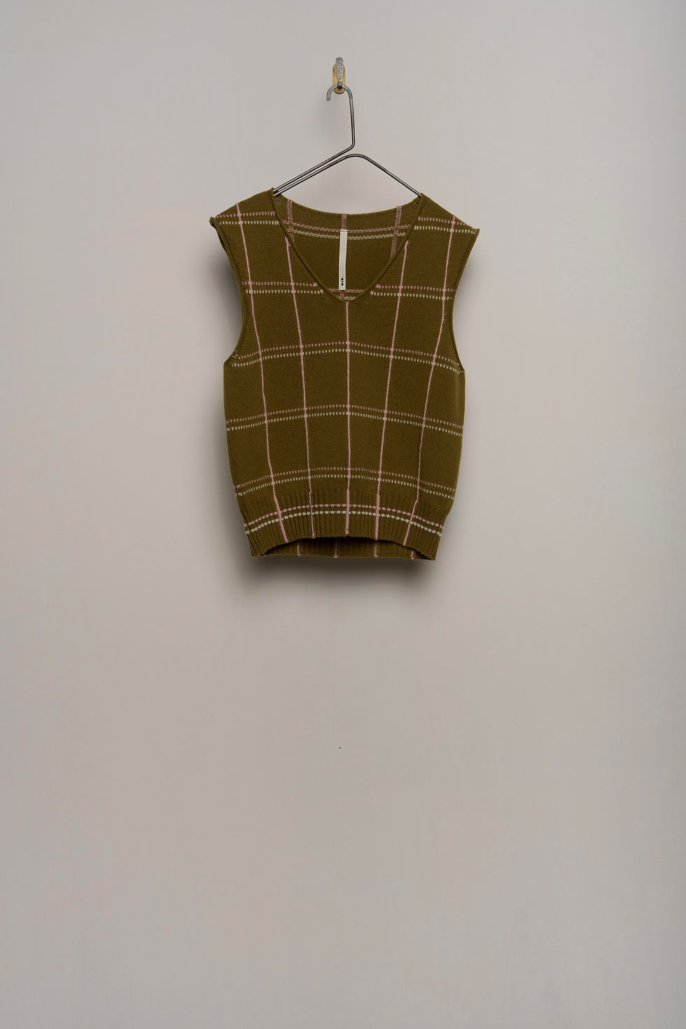 Thumbnail: #2627 / cashmere vest