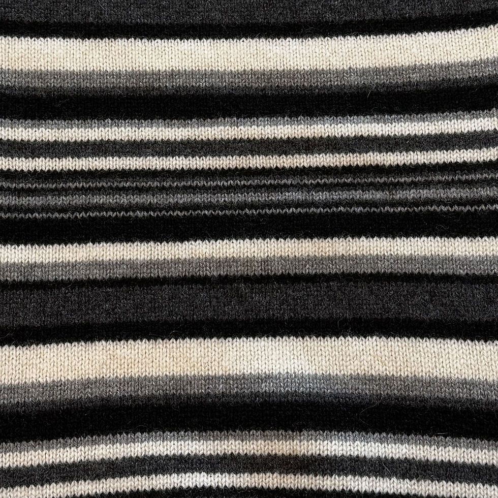 Thumbnail: ROUND NECK PULLOVER - 2534