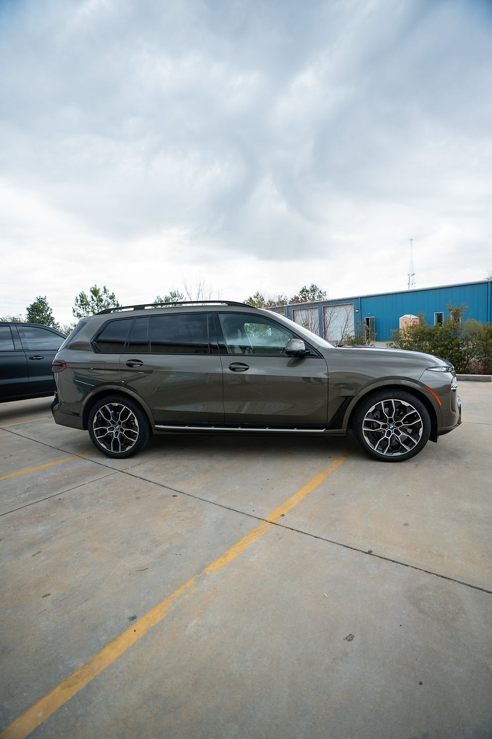 bmw x7 full car ppf in Myrtle Beach sc. providing unmatched protection for the new paint on this bmw at shade pro window tinting and paint protection conway sc.