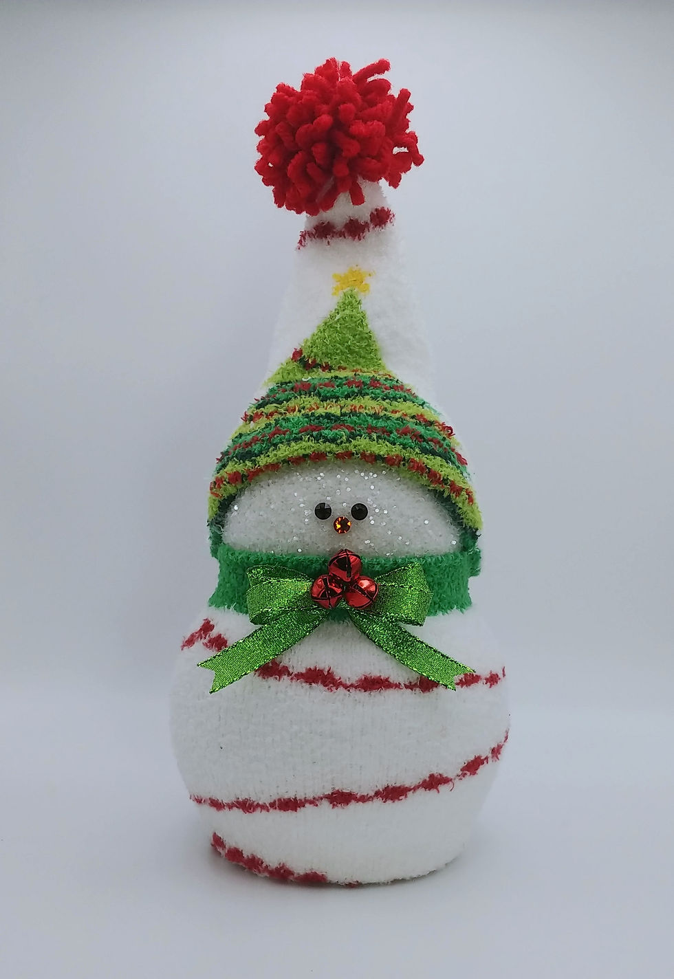 Red Streamer, a 3d printed, hand crafted snowman decoration from Snow Elfyz.