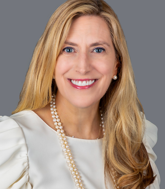 Dr. Leslie Estrada Photo