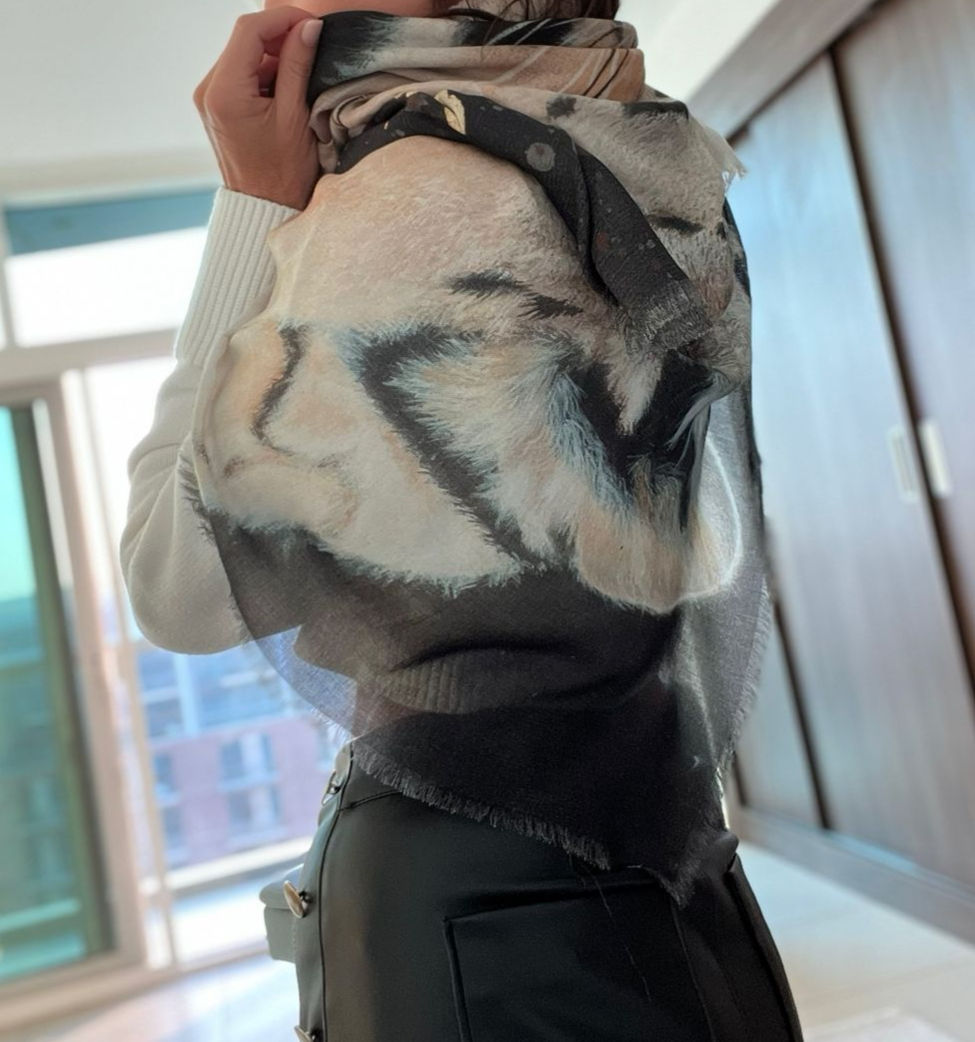 Thumbnail: ETOLE CASHMERE LUNA