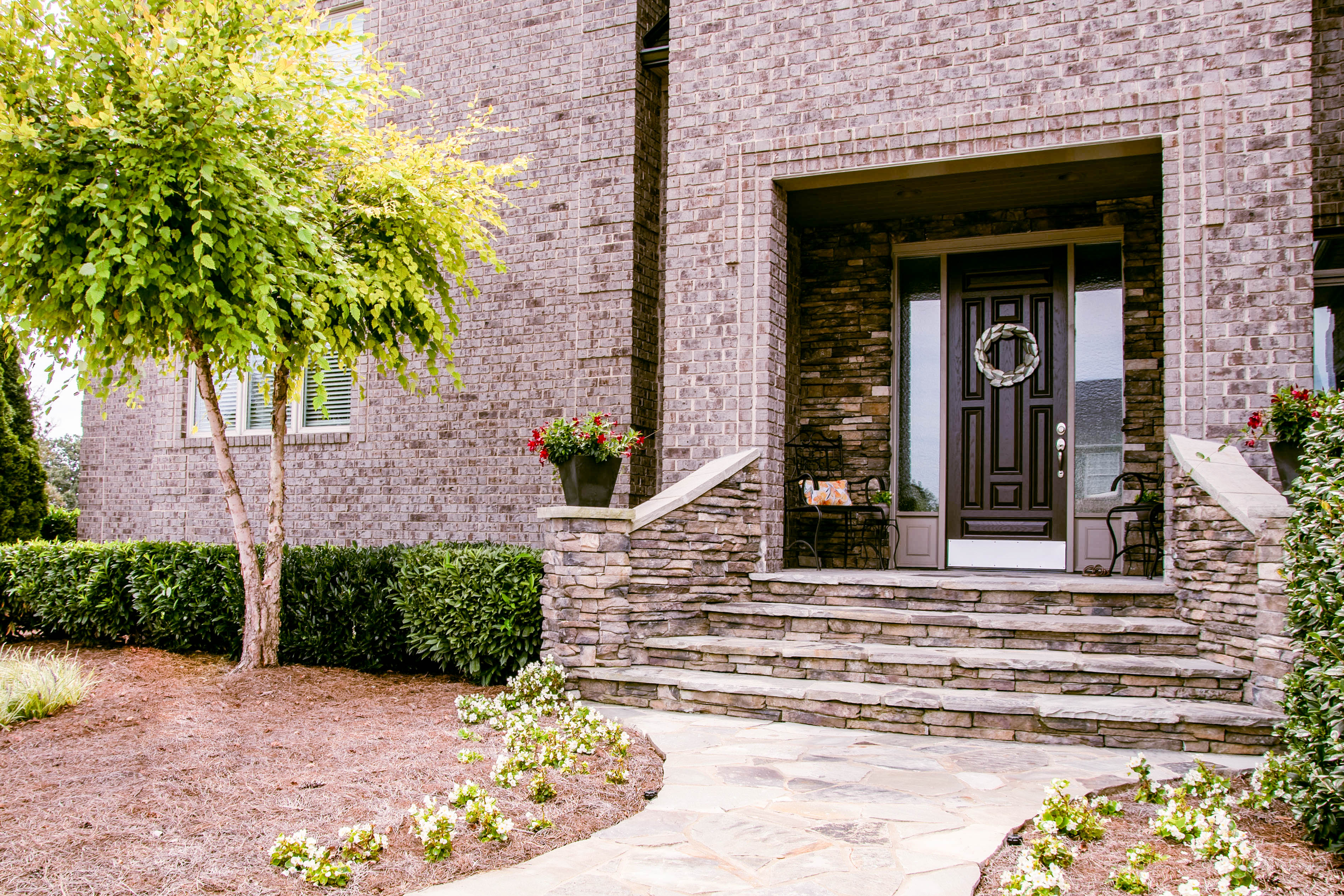 Custom Homes Maryville Menards Construction Inc.