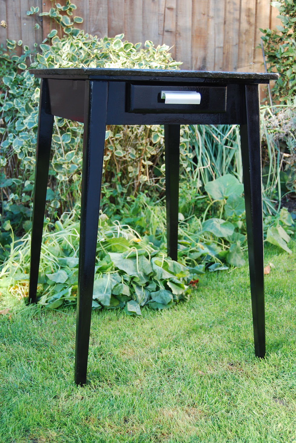 Thumbnail: Cast iron table