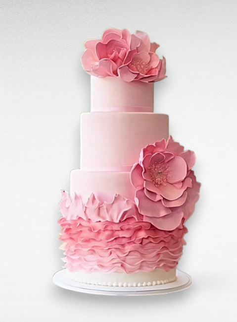 romantische roze bruidstaart met fondant bloemen en zachte ruches, elegante bruidstaart op drie niveaus