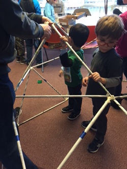 Paper Engineering: newspaper dome
