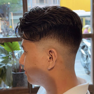 barber, barbershop, tiệm tóc nam, cắt tóc nam, tiệm hớt tóc, hớt tóc nam, tóc nam đẹp, tiệm cắt tóc quận 3, tiệm tóc quận 10, tiệm tóc quận 5, tóc nam lịch sự, tóc nam cổ điển, tóc nam đi tiệt, cắt tóc nam ở đâu, tạo kiểu tóc, sấy tóc, cắt tóc, tóc nam sành điệu, tóc đẹp quận 3, nhuộm tóc nam, uốn tóc, ép side, sidepart, longtrim, buzzcut, tóc chải, pomade, undercut, pompadour, gentleman