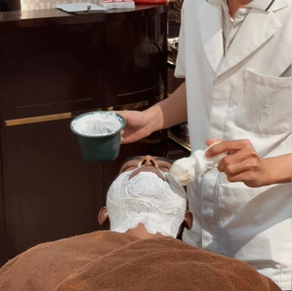 cạo râu khăn nóng, barber, barbershop, tiệm tóc nam, cắt tóc nam, tiệm hớt tóc, hớt tóc nam, tóc nam đẹp, tiệm cắt tóc quận 3, tiệm tóc quận 10, tiệm tóc quận 5, tóc nam lịch sự, tóc nam cổ điển, tạo kiểu tóc, sấy tóc, cắt tóc, tóc nam sành điệu, tóc đẹp quận 3, nhuộm tóc nam, uốn tóc, ép side, sidepart, buzzcut, tóc chải, pomade, undercut, pompadour,