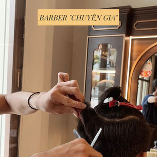 barber, barbershop, tiệm tóc nam, cắt tóc nam, tiệm hớt tóc, hớt tóc nam, tóc nam đẹp, tiệm cắt tóc quận 3, tiệm tóc quận 10, tiệm tóc quận 5, tóc nam lịch sự, tóc nam cổ điển, tóc nam đi tiệt, cắt tóc nam ở đâu, tạo kiểu tóc, sấy tóc, cắt tóc, tóc nam sành điệu, tóc đẹp quận 3, nhuộm tóc nam, uốn tóc, ép side, sidepart, longtrim, buzzcut, tóc chải, pomade, undercut, pompadour, gentleman