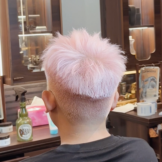 bespoke barbering, bespokecoloring, bespoke home service, cắt tóc tận nơi, cắt tóc tận nhà, barber home service, cạo râu khăn nóng, barber, barbershop, tiệm tóc nam, cắt tóc nam, tiệm hớt tóc, hớt tóc nam, tóc nam đẹp, tiệm cắt tóc quận 3, tiệm tóc quận 10, tiệm tóc quận 5, tóc nam lịch sự, tóc nam cổ điển, cắt tóc, nhuộm tóc nam, uốn tóc, ép side