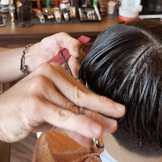 barber, barbershop, tiệm tóc nam, cắt tóc nam, tiệm hớt tóc, hớt tóc nam, tóc nam đẹp, tiệm cắt tóc quận 3, tiệm tóc quận 10, tiệm tóc quận 5, tóc nam lịch sự, tóc nam cổ điển, tóc nam đi tiệt, cắt tóc nam ở đâu, tạo kiểu tóc, sấy tóc, cắt tóc, tóc nam sành điệu, tóc đẹp quận 3, nhuộm tóc nam, uốn tóc, ép side, sidepart, longtrim, buzzcut, tóc chải, pomade, undercut, pompadour, gentleman