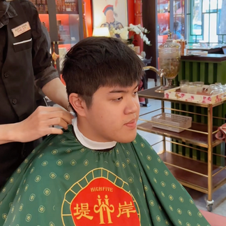 cạo râu khăn nóng, barber, barbershop, tiệm tóc nam, cắt tóc nam, tiệm hớt tóc, hớt tóc nam, tóc nam đẹp, tiệm cắt tóc quận 3, tiệm tóc quận 10, tiệm tóc quận 5, tóc nam lịch sự, tóc nam cổ điển, tạo kiểu tóc, sấy tóc, cắt tóc, tóc nam sành điệu, tóc đẹp quận 3, nhuộm tóc nam, uốn tóc, ép side, sidepart, buzzcut, tóc chải, pomade, undercut, pompadour,