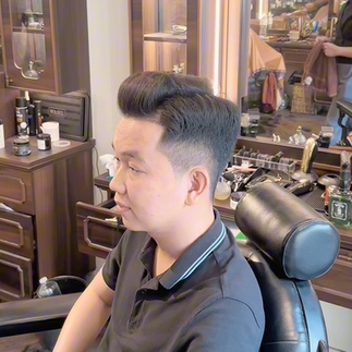 bespoke barbering, bespokecoloring, bespoke home service, cắt tóc tận nơi, cắt tóc tận nhà, barber home service, cạo râu khăn nóng, barber, barbershop, tiệm tóc nam, cắt tóc nam, tiệm hớt tóc, hớt tóc nam, tóc nam đẹp, tiệm cắt tóc quận 3, tiệm tóc quận 10, tiệm tóc quận 5, tóc nam lịch sự, tóc nam cổ điển, cắt tóc, nhuộm tóc nam, uốn tóc, ép side