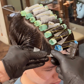 cạo râu khăn nóng, barber, barbershop, tiệm tóc nam, cắt tóc nam, tiệm hớt tóc, hớt tóc nam, tóc nam đẹp, tiệm cắt tóc quận 3, tiệm tóc quận 10, tiệm tóc quận 5, tóc nam lịch sự, tóc nam cổ điển, tạo kiểu tóc, sấy tóc, cắt tóc, tóc nam sành điệu, tóc đẹp quận 3, nhuộm tóc nam, uốn tóc, ép side, sidepart, buzzcut, tóc chải, pomade, undercut, pompadour, 