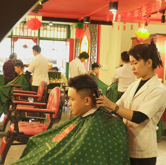 cạo râu khăn nóng, barber, barbershop, tiệm tóc nam, cắt tóc nam, tiệm hớt tóc, hớt tóc nam, tóc nam đẹp, tiệm cắt tóc quận 3, tiệm tóc quận 10, tiệm tóc quận 5, tóc nam lịch sự, tóc nam cổ điển, tạo kiểu tóc, sấy tóc, cắt tóc, tóc nam sành điệu, tóc đẹp quận 3, nhuộm tóc nam, uốn tóc, ép side, sidepart, buzzcut, tóc chải, pomade, undercut, pompadour