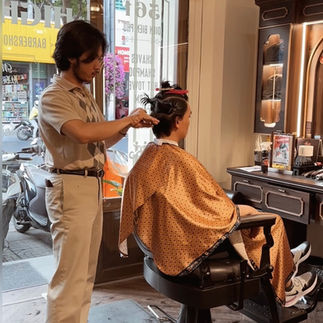 barber, barbershop, tiệm tóc nam, cắt tóc nam, tiệm hớt tóc, hớt tóc nam, tóc nam đẹp, tiệm cắt tóc quận 3, tiệm tóc quận 10, tiệm tóc quận 5, tóc nam lịch sự, tóc nam cổ điển, tóc nam đi tiệt, cắt tóc nam ở đâu, tạo kiểu tóc, sấy tóc, cắt tóc, tóc nam sành điệu, tóc đẹp quận 3, nhuộm tóc nam, uốn tóc, ép side, sidepart, longtrim, buzzcut, tóc chải, pomade, undercut, pompadour, gentleman