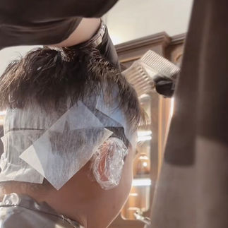 barber, barbershop, tiệm tóc nam, cắt tóc nam, tiệm hớt tóc, hớt tóc nam, tóc nam đẹp, tiệm cắt tóc quận 3, tiệm tóc quận 10, tiệm tóc quận 5, tóc nam lịch sự, tóc nam cổ điển, tóc nam đi tiệt, cắt tóc nam ở đâu, tạo kiểu tóc, sấy tóc, cắt tóc, tóc nam sành điệu, tóc đẹp quận 3, nhuộm tóc nam, uốn tóc, ép side, sidepart, longtrim, buzzcut, tóc chải, pomade, undercut, pompadour, gentleman,