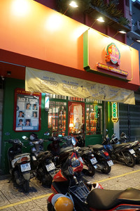 Highfive Barbershop, Tiệm hớt tóc Highfive, cá nhân hoá kiểu tóc, cắt tóc nam, tiệm tóc nam, tiệm cắt tóc quận 3, barber, hớt tóc nam, tiệm tóc quận 5, tiệm hớt tóc, tóc nam đẹp, tiệm tóc quận 10, cắt tóc, tóc nam cổ điển, tóc nam lịch sự, nhuộm tóc nam, uốn tóc nam, ép side, ép định hình, cạo râu khăn nóng, bespoke home service, bespoke coloring, barber home service, bespoke barbering, cắt tóc tận nơi, cắt tóc tận nhà