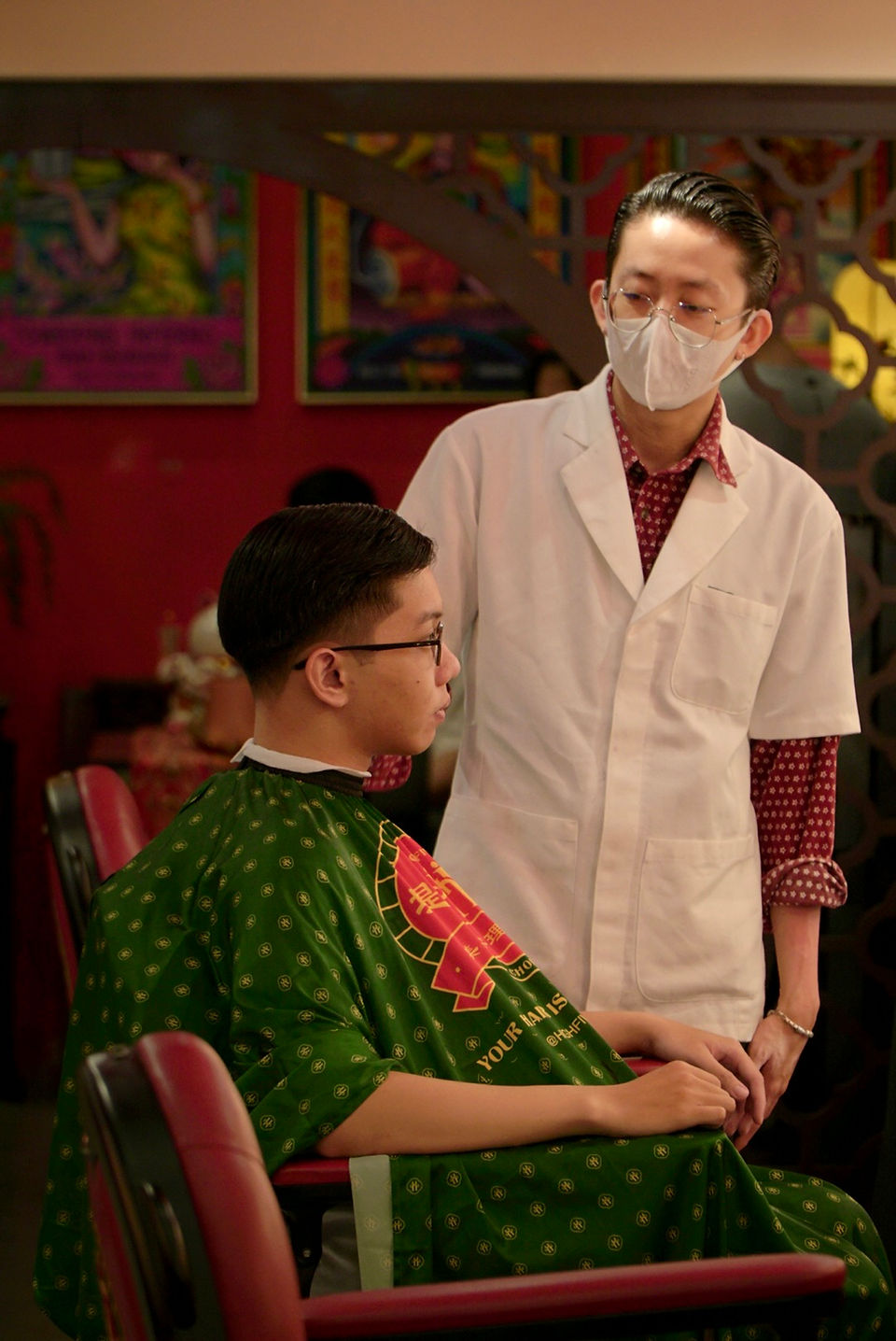 bespoke barbering, bespokecoloring, bespoke home service, barber home service, cạo râu khăn nóng, barber, barbershop, tiệm tóc nam, cắt tóc nam, tiệm hớt tóc, hớt tóc nam, tóc nam đẹp, tiệm cắt tóc quận 3, tiệm tóc quận 10, tiệm tóc quận 5, tóc nam lịch sự, tóc nam cổ điển, tạo kiểu tóc, sấy tóc, cắt tóc, tóc nam sành điệu, tóc đẹp quận 3, nhuộm tóc nam, uốn tóc, ép side